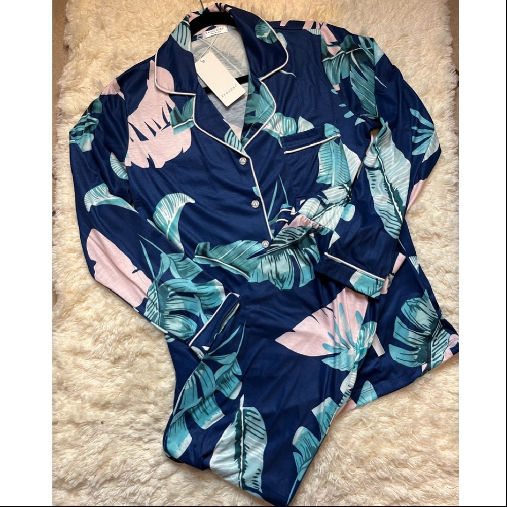 Ekouaer Women’s Size Small Tropical Print Long Sleeve Button Down Pajama Set